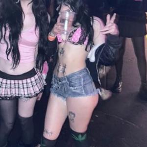 HER LIFE IS A PARTY! (feat. ap47hyc0r3)