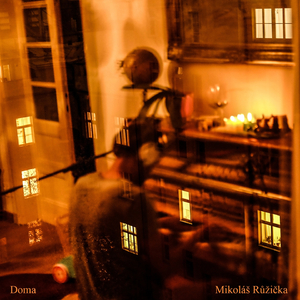 Doma: No. 1, Je tak krásná