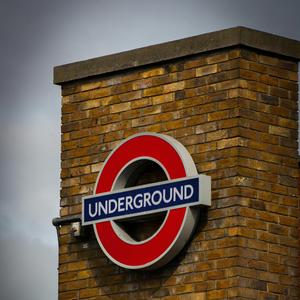 London E1