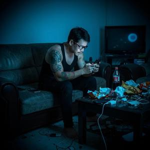 คืนนี้ยังมีไฟ