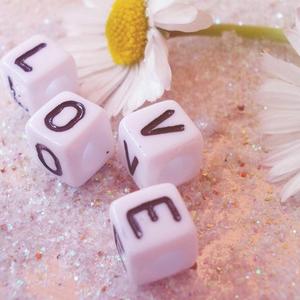 希望你被这个世界爱着