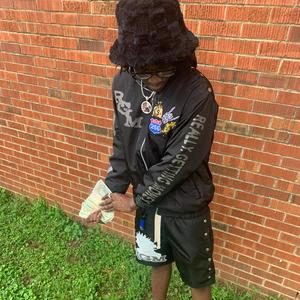 Stay Ambitiou$ (feat. L5)