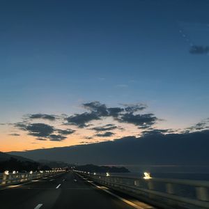 入夜秋凉（Prod.DIVINE MUSIC)