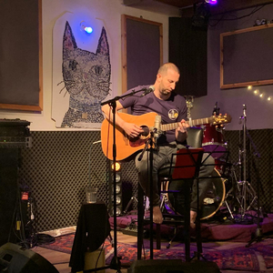 כשרק העצב בנמצא