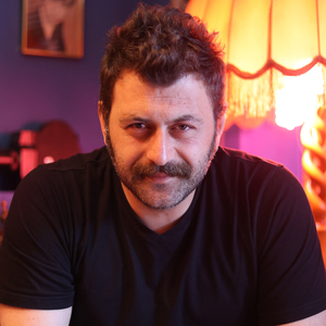 Gidişini İzletti