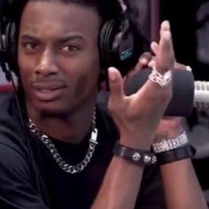 WiLLMYNECKBLiNG (feat. yung dastard)