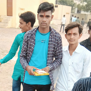 छोरा थारो सिम मोबाइल लेजा ज्यों भर दी म्हारी झोल