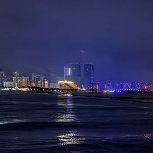 相爱咫尺天涯_流年