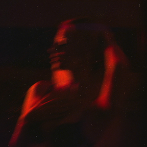 听说她是一个model