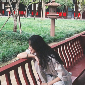 小巷夕阳下的满心动情