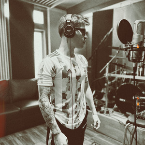 Me Tiene Mal