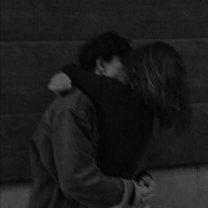 เธอมาให้กอดแล้วเธอก็จาก