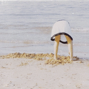 hello, summer(prod. 8ROKEBOY)