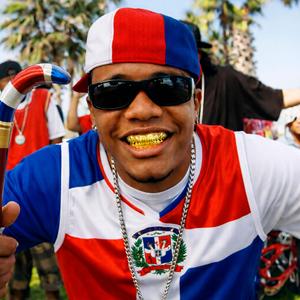 SON DOMINICANOS Feat Abel Dilema Y Da Fiscal