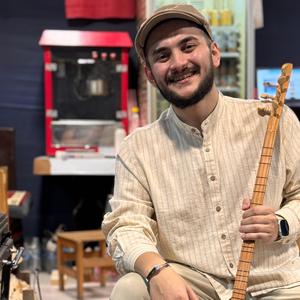 Sivas Ellerinde Sazım Çalınır