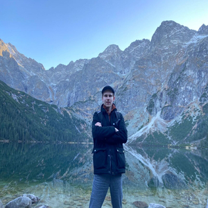 Посміхнись