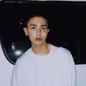 他并没有多好 只是回忆加了分