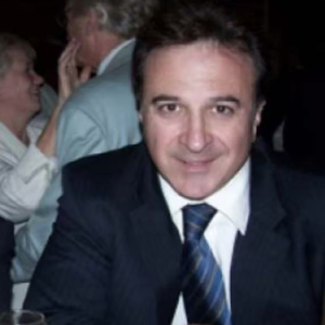 ზღვა ისევ ლურჯია