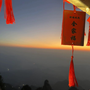 你总说无所谓 却又偷偷流泪