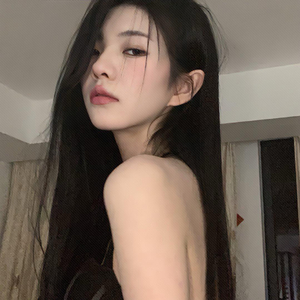 不是粉色绿不起 而是黑色更有性价比.