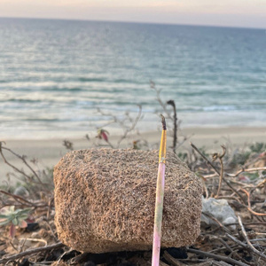 ציירת מיסתורית \\ מוזיקה היא פצע