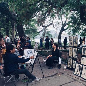 Giữa Lòng Hà Nội (feat. Dieeps)