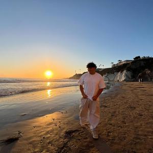 sunshine (feat. mikxypoo)