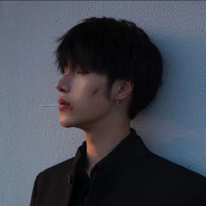 落下 的眼泪,是我需要你的信号