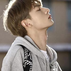 红色高跟鞋（男生版）