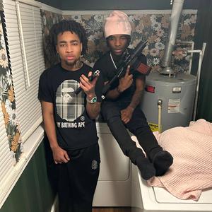 Looking Back (feat. ButtonMan)