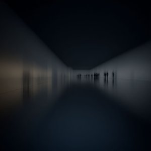 불 꺼진 방