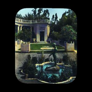 luxury (feat. 89ine)