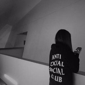 Yastığımın Altında (feat. antichristtqwe)
