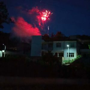 来世还能牵你的手