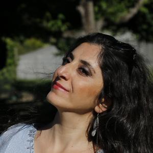 Başındaki Yazmayı