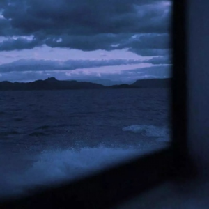 关 于 我 们 皆 是 遗 憾