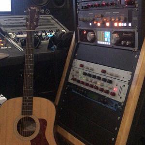 Feel love (Acoustic)