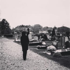 i wanna leave you in the past (feat. Luna Nasello)