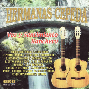 Besando La Cruz