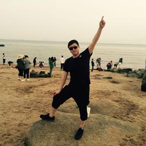 秋天的月影吻不到 伴奏