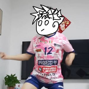 暑假爸妈上班一个人在家