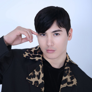 Көзімнен жас тамады