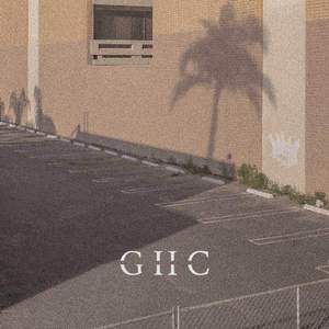 我 在 你 家 楼 下 发 呆