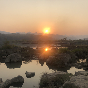 《两杆大烟枪》.wav