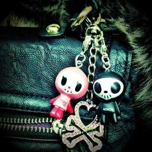 trashed (feat. Rawrie digital)