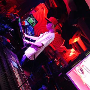 BPM128 good boy ft. ****in jump(DJAdrain2K16Edit)