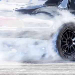 Wavy (feat. FoeThREEZ)