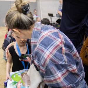 ДАЛЕКО И БЛИЗКО