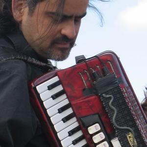 The Lucky one. (Radio Edit)