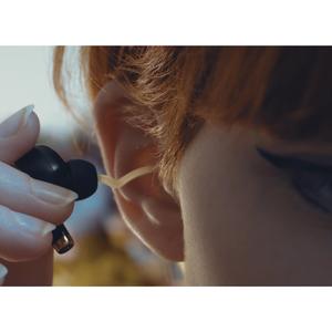 Nekabink man makaronu (don't hang noodles on my ears)